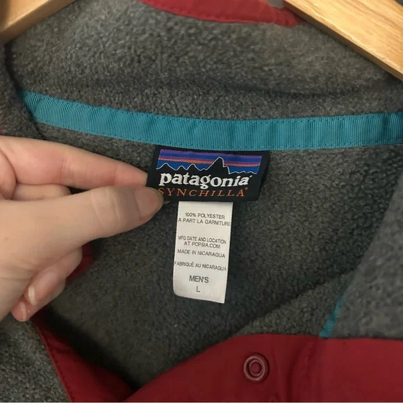 Patagonia Men's Lightweight Synchilla Snap-T Grey Red Pullover - Picture 3 of 4